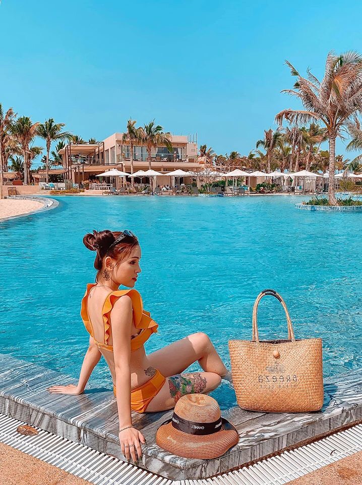 Bikini 2 mảnh ngực cánh tiên bánh bèo