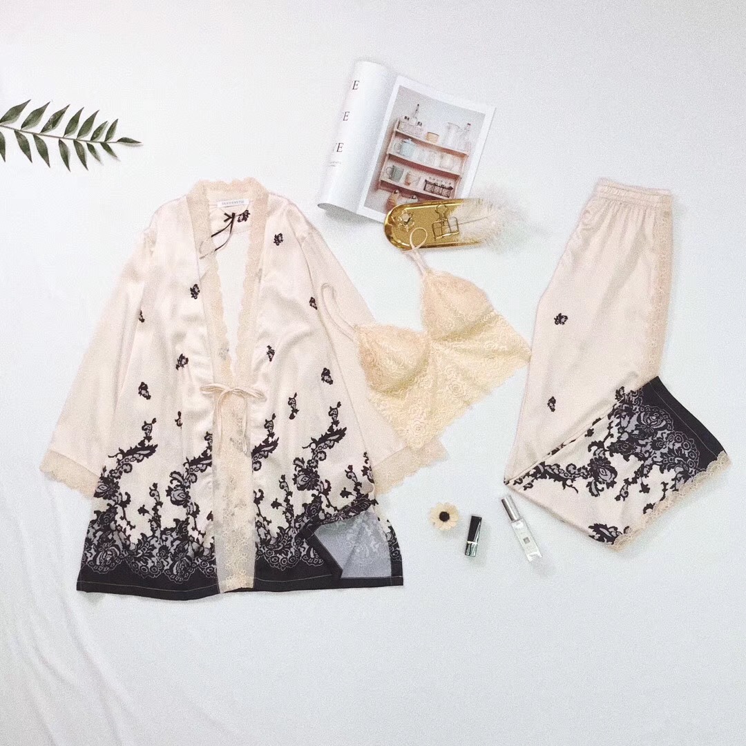 đồ mặc nhà lụa đẹp