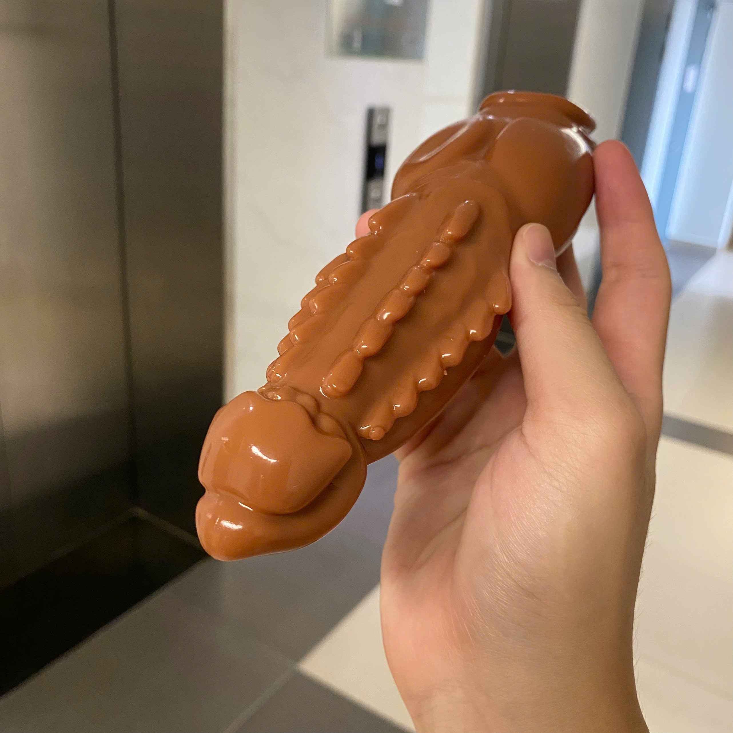 Bao cao su đôn dên hàng khủng hình chó sói rồng khóa tinh dịch