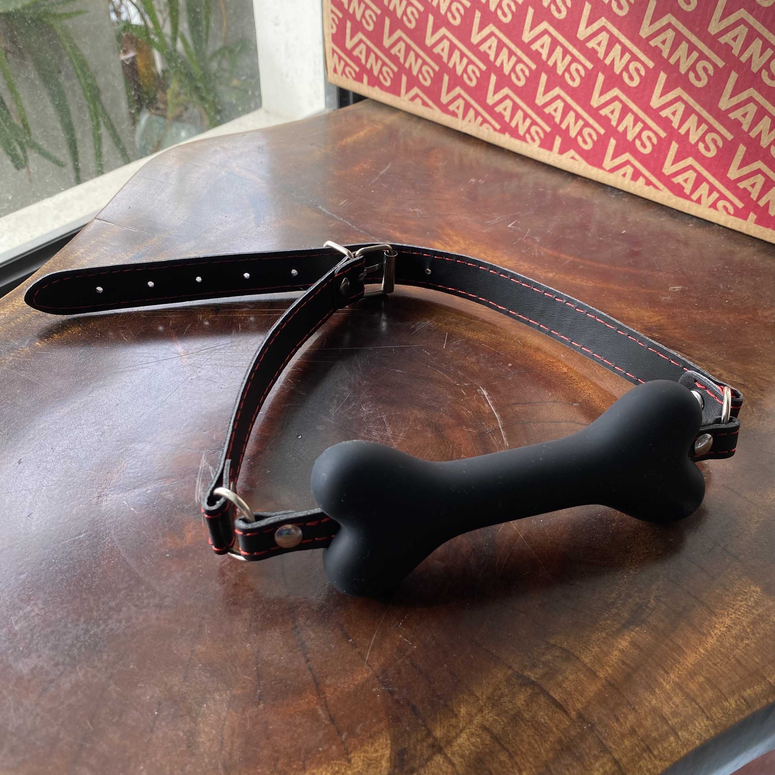 Bịt miệng Bit Gag xương chó