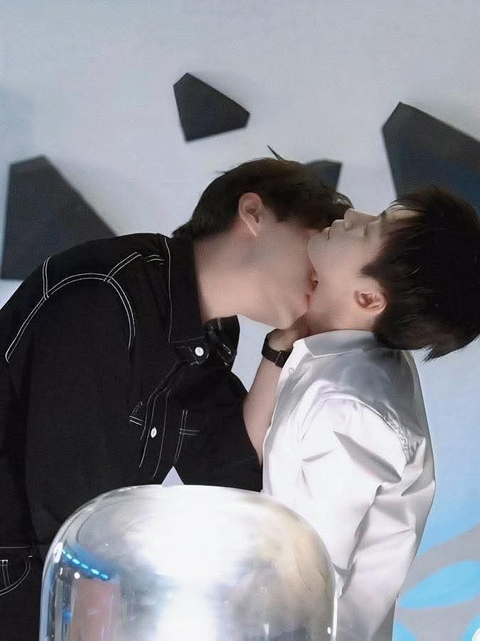 Cách Làm Cho “Bot” Sướng – Yêu Một Lần Nhớ Một Đời: Bí Quyết Khiến Người Ấy Không Thể Quên