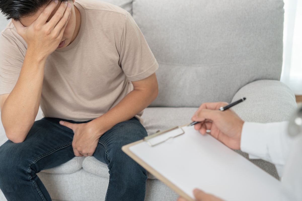Chảy máu dương vật khi quan hệ có nguy hiểm không? Nguyên nhân và cách xử lý đúng