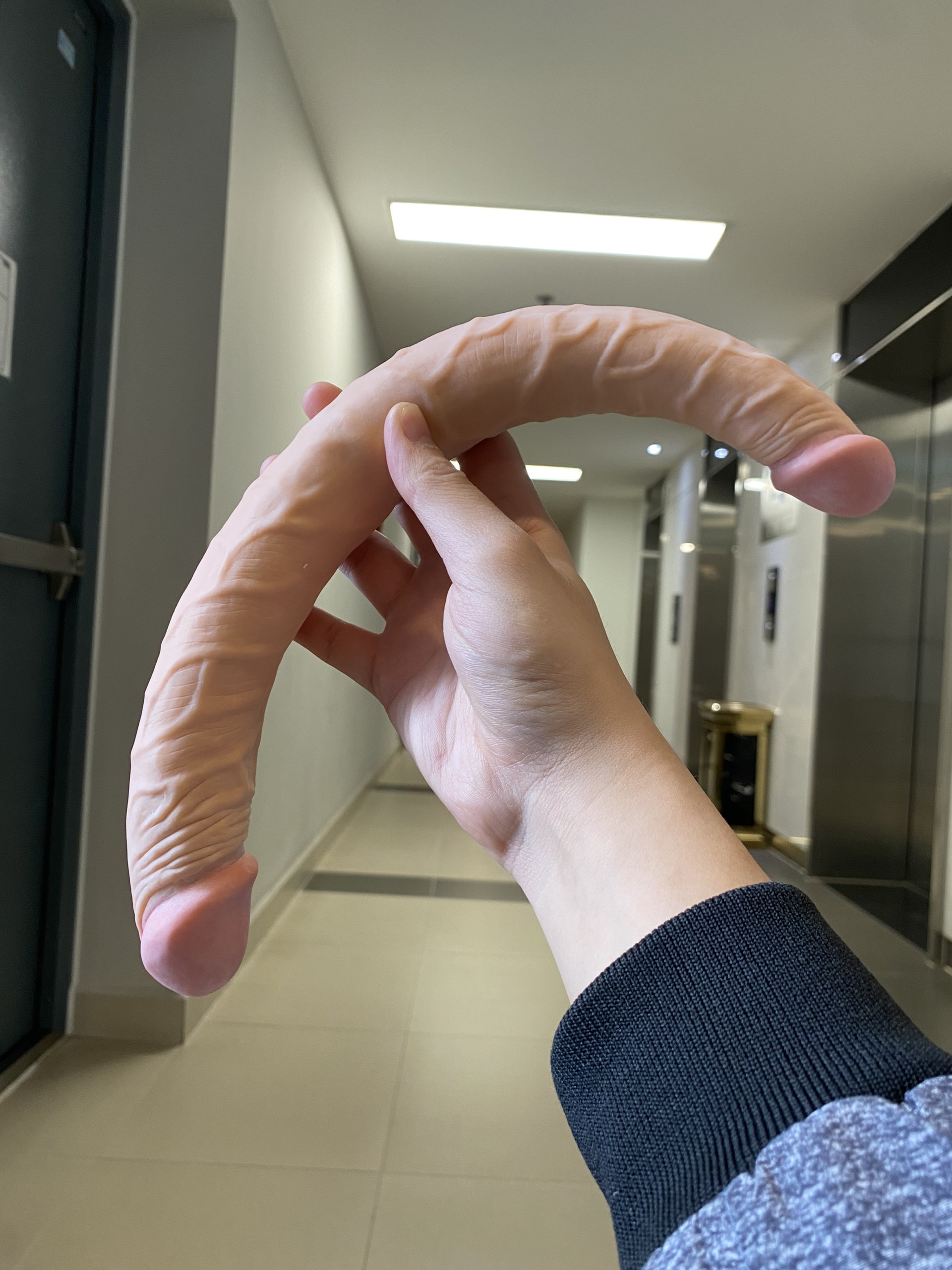 Thương Hiệu Dildo Chuyên Sản Xuất Sản Phẩm Gì? Hướng Dẫn Chi Tiết Về Dildo – Dương Vật Giả Cao Cấp