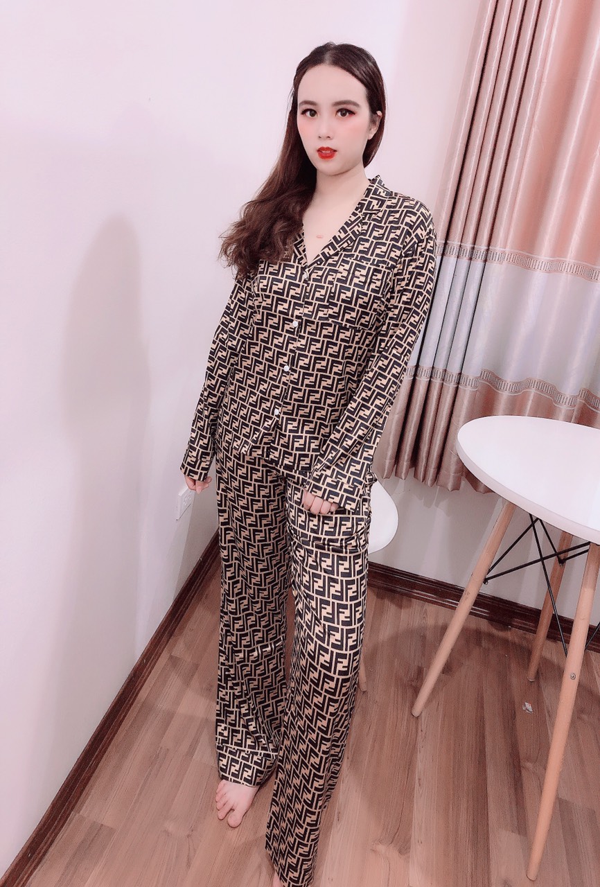 pijama lụa fendi