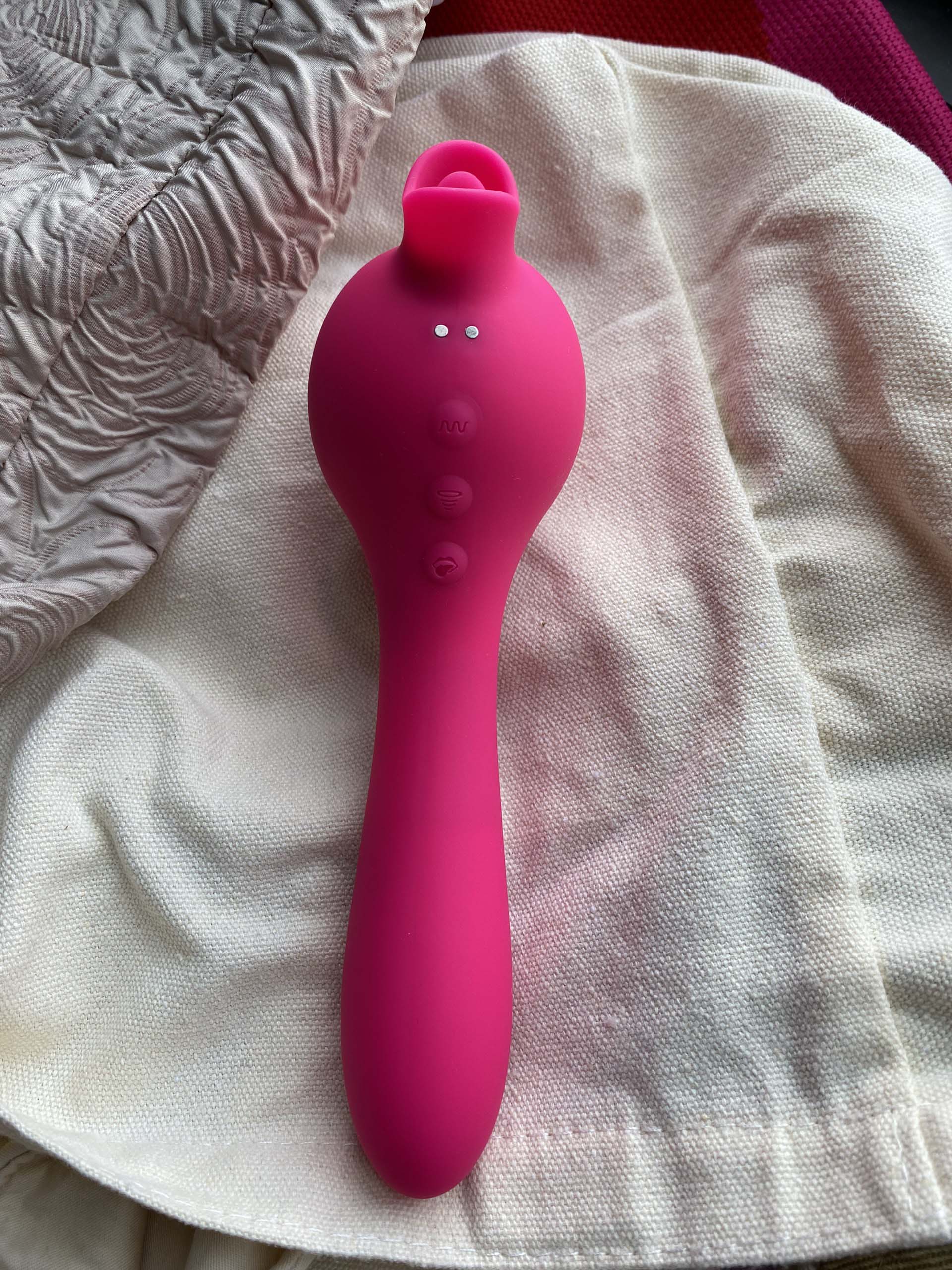 Gậy rung liếm hút âm đạo 3 trong 1 cao cấp