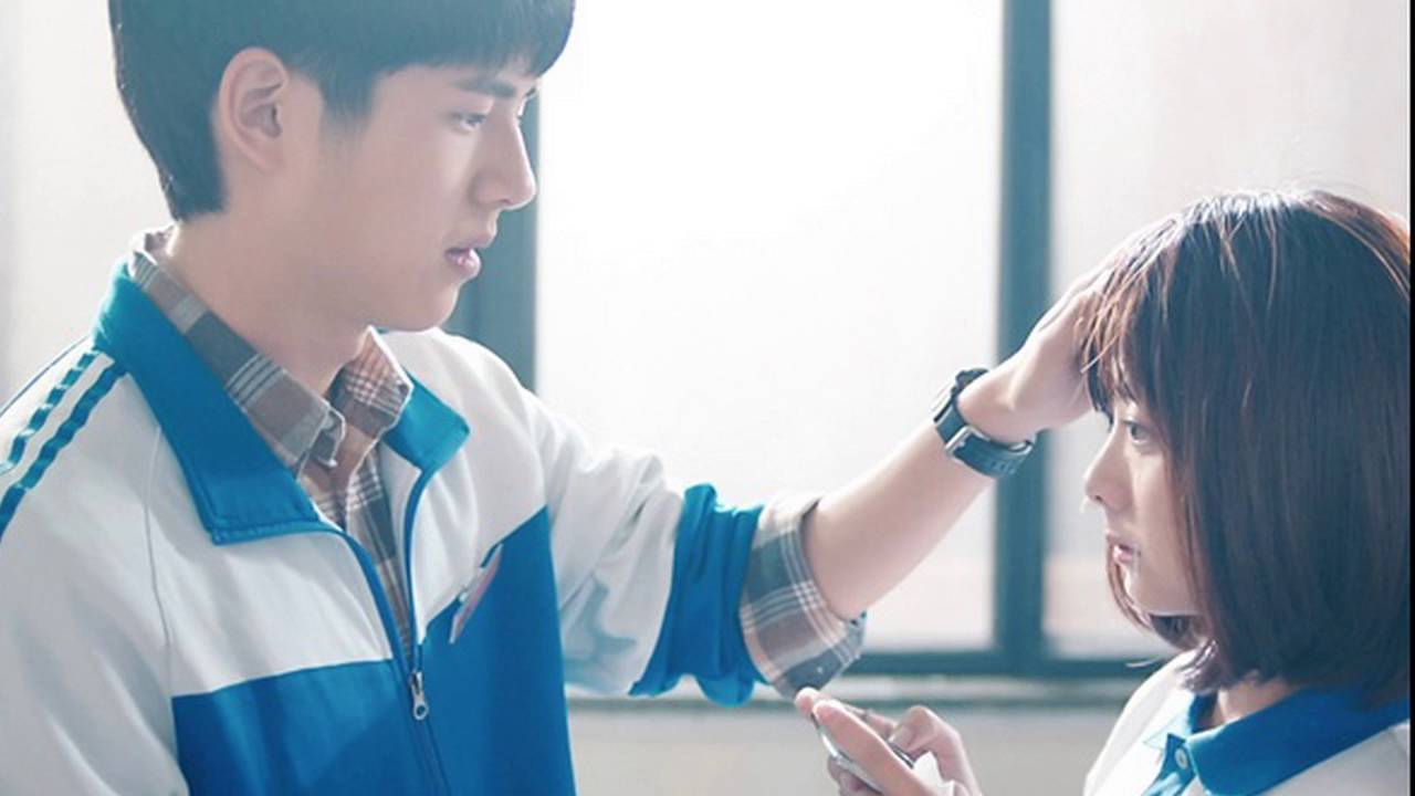 Phụ Nữ Thích Được Chạm Ở Đâu Nhất? Sự Thật Về Ngôn Ngữ Cơ Thể Khi Yêu