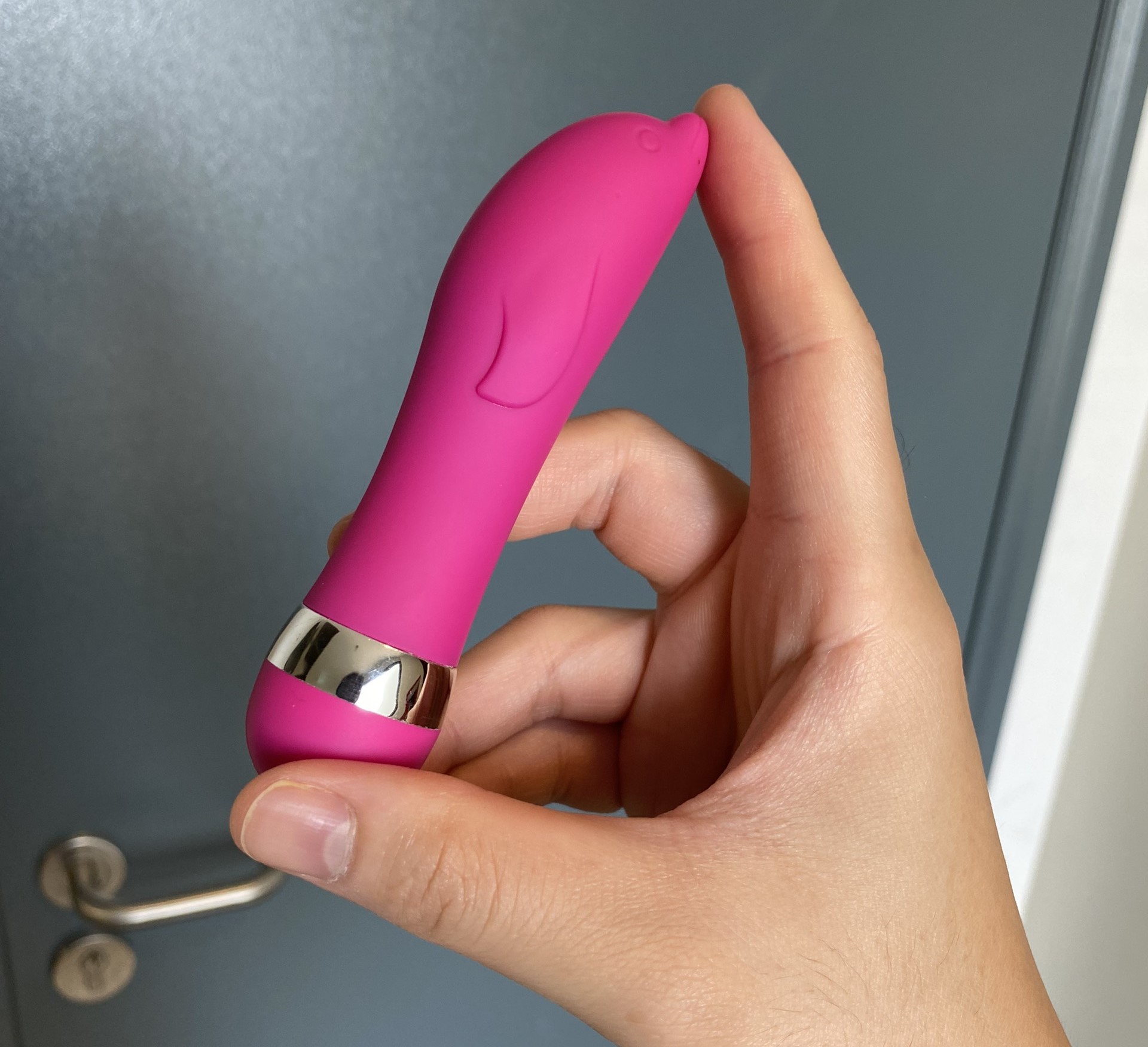 Người Mới Nên Trải Nghiệm Loại Sex Toy Nào Của Shop nuhoangkhoaicam.vn? Gợi Ý Từ A Đến Z Cho Tân Thủ