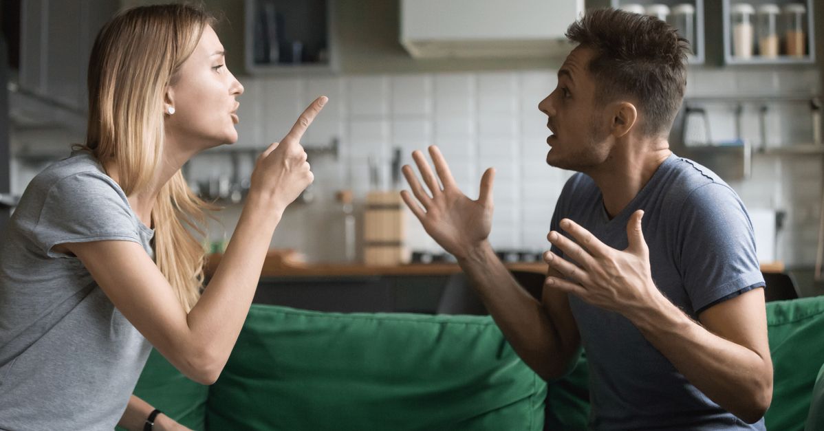 Nhận Biết Người Yêu Không Tôn Trọng Mình Qua Các Dấu Hiệu Sau
