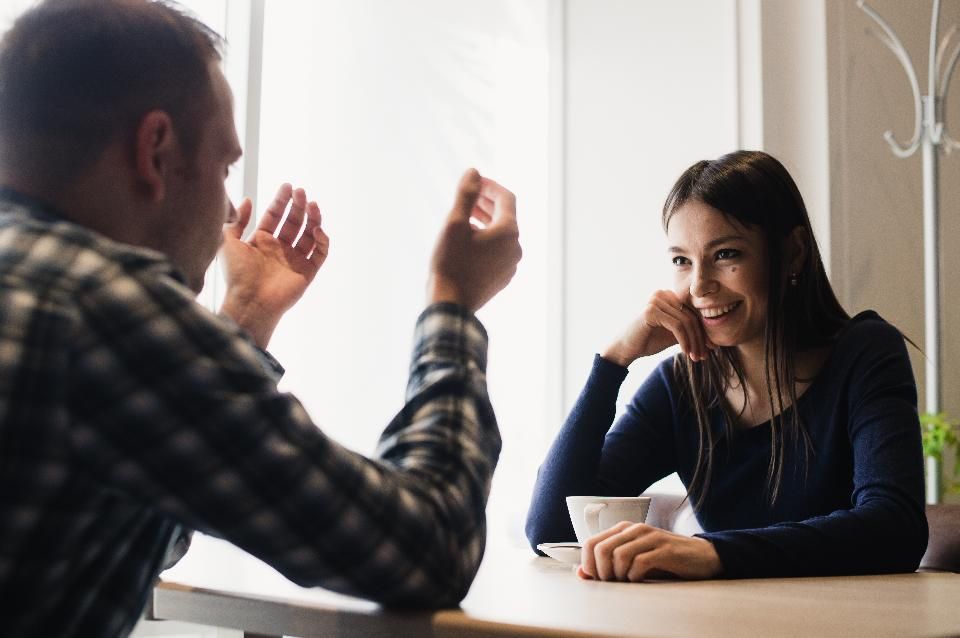 Nhận Biết Người Yêu Không Tôn Trọng Mình Qua Các Dấu Hiệu Sau