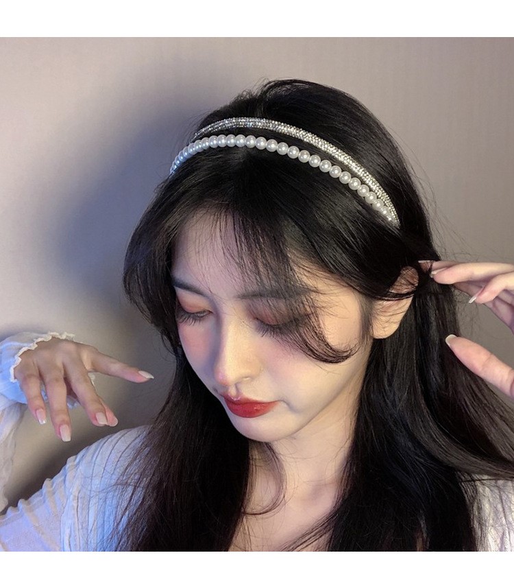 Bờm đính đá ngọc trai