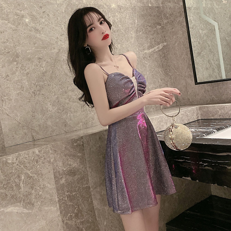 Váy 2 dây óng ánh xòe