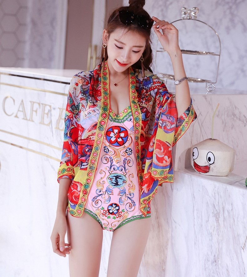 đồ bơi nữ quyến rũ