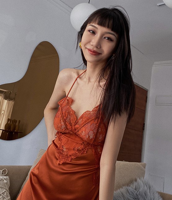 Váy ngủ lụa ngực ren xuyên thấu quyến rũ