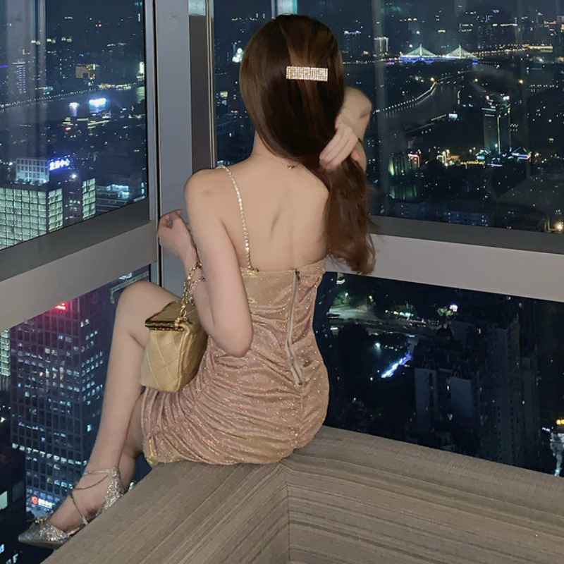 Váy body nhũ kim sa sang trọng