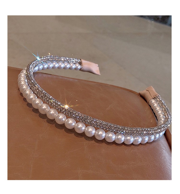 Bờm đính đá ngọc trai