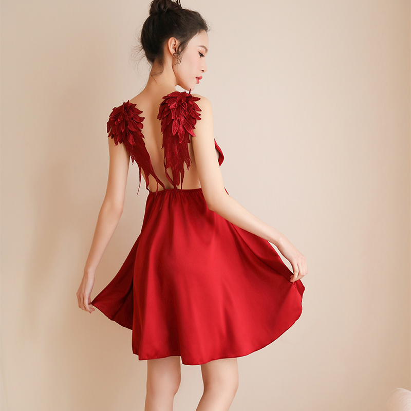 váy ngủ lụa cánh chim