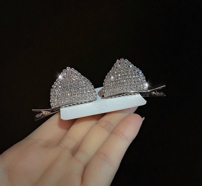 Kẹp tóc tai mèo đính đá