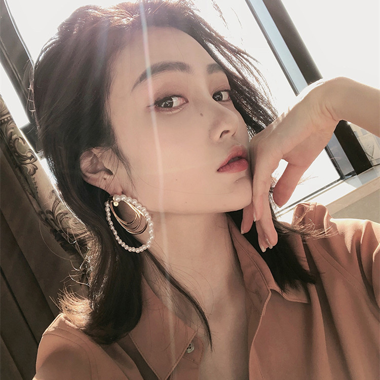 Khuyên tai ngọc trai nhiều vòng