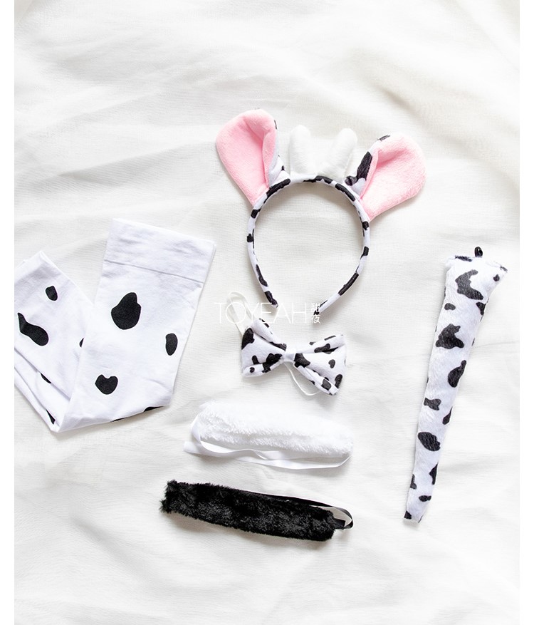 Cosplay bò sữa quyến rũ