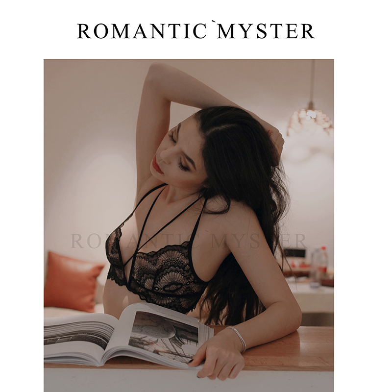 Đồ lót 2 mảnh có gọng quần nhỏ