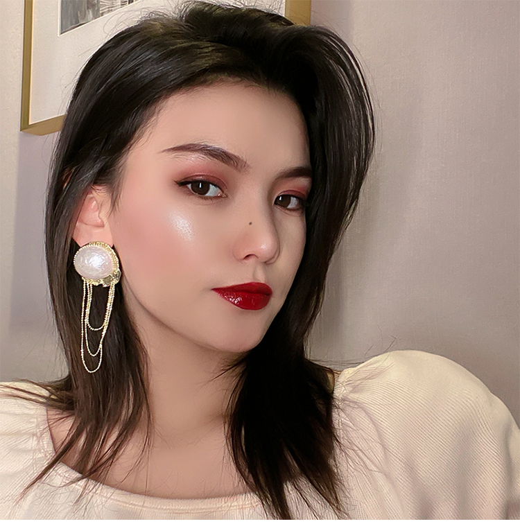 Khuyên tai ngọc trai to dây dài mỏng