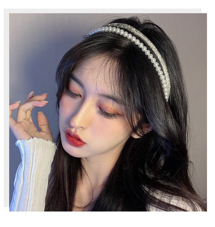 Bờm đính đá ngọc trai