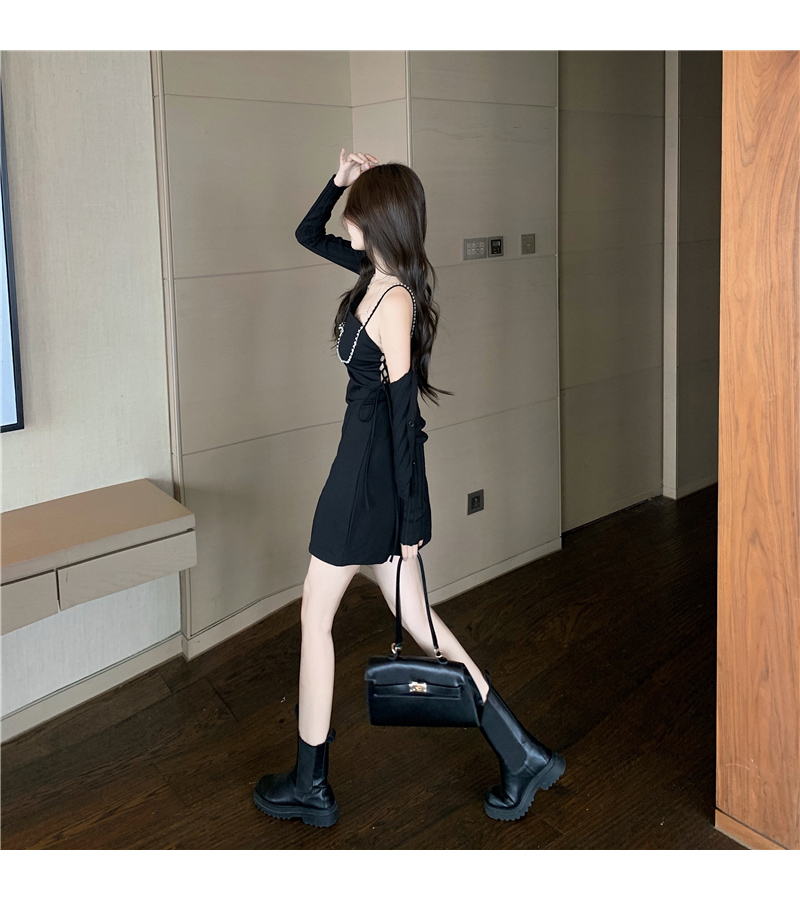 Váy 2 dây đính đá đen