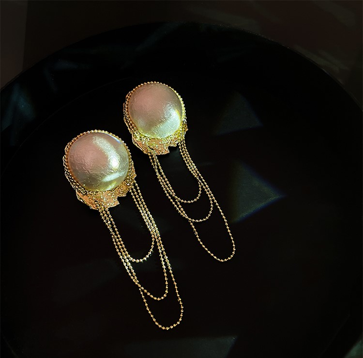 Khuyên tai ngọc trai to dây dài mỏng