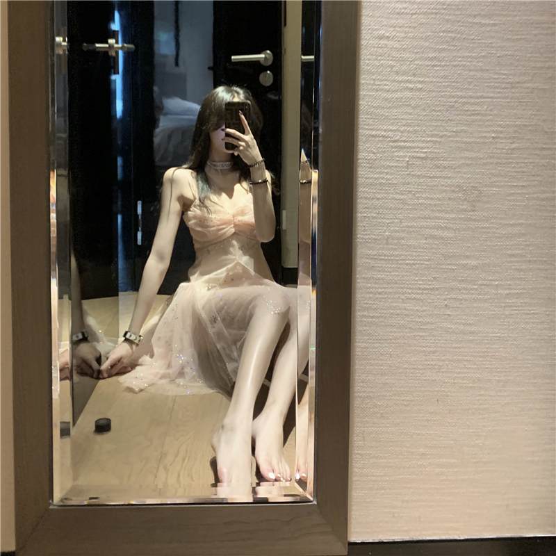 Váy 2 dây nhũ kim tuyến kiều nữ