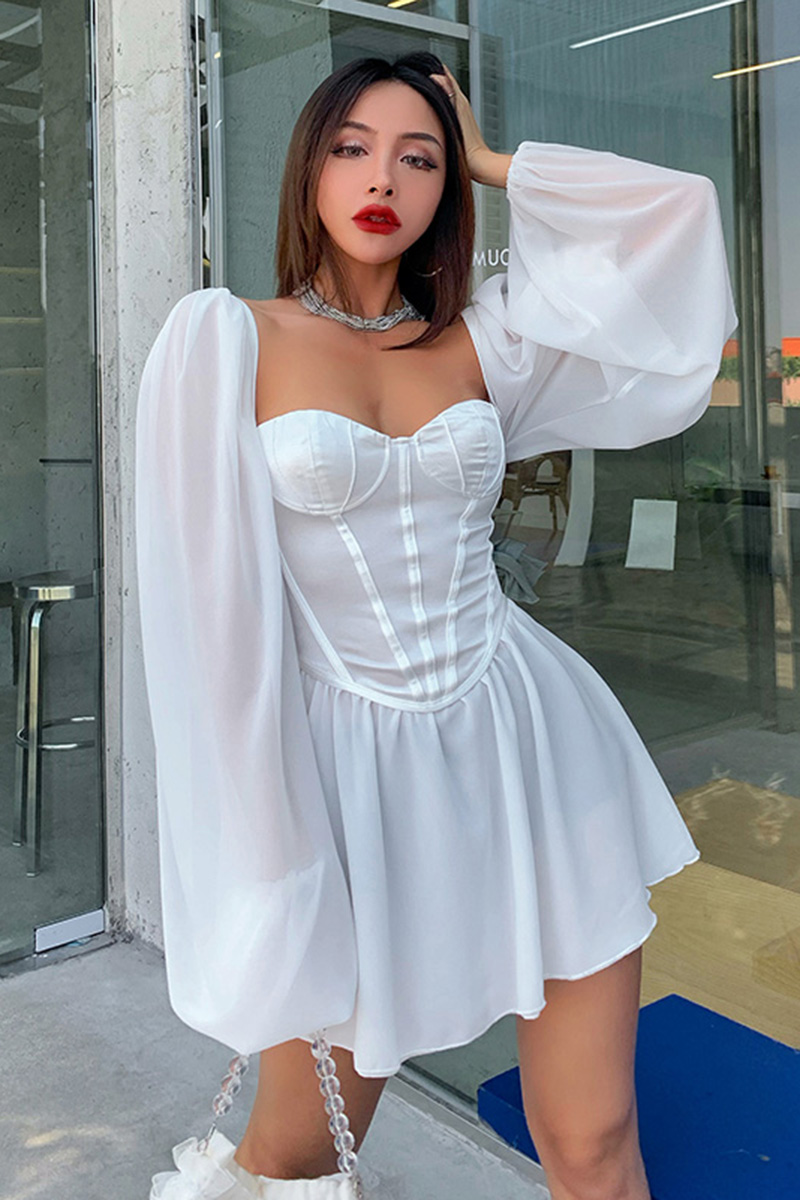 Váy tiểu thư yếm tay dài xòe