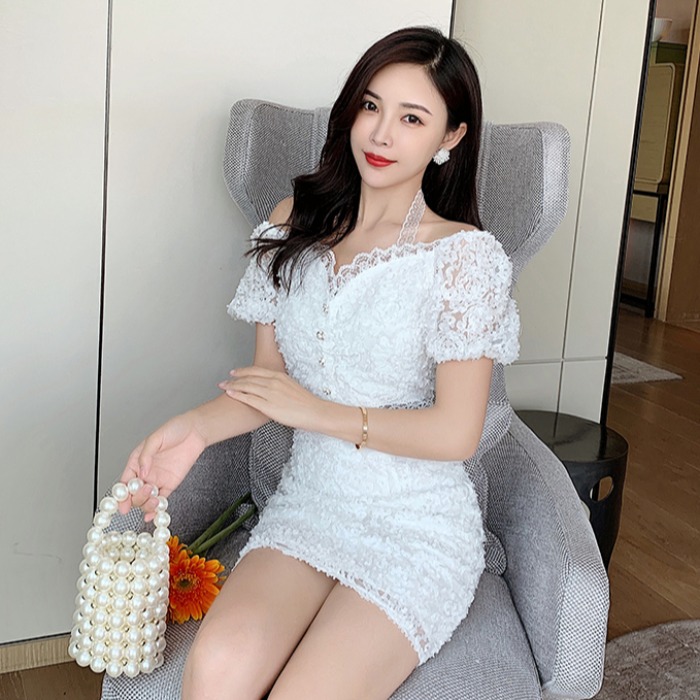 Váy ren hoa khuy cúc Quảng Châu