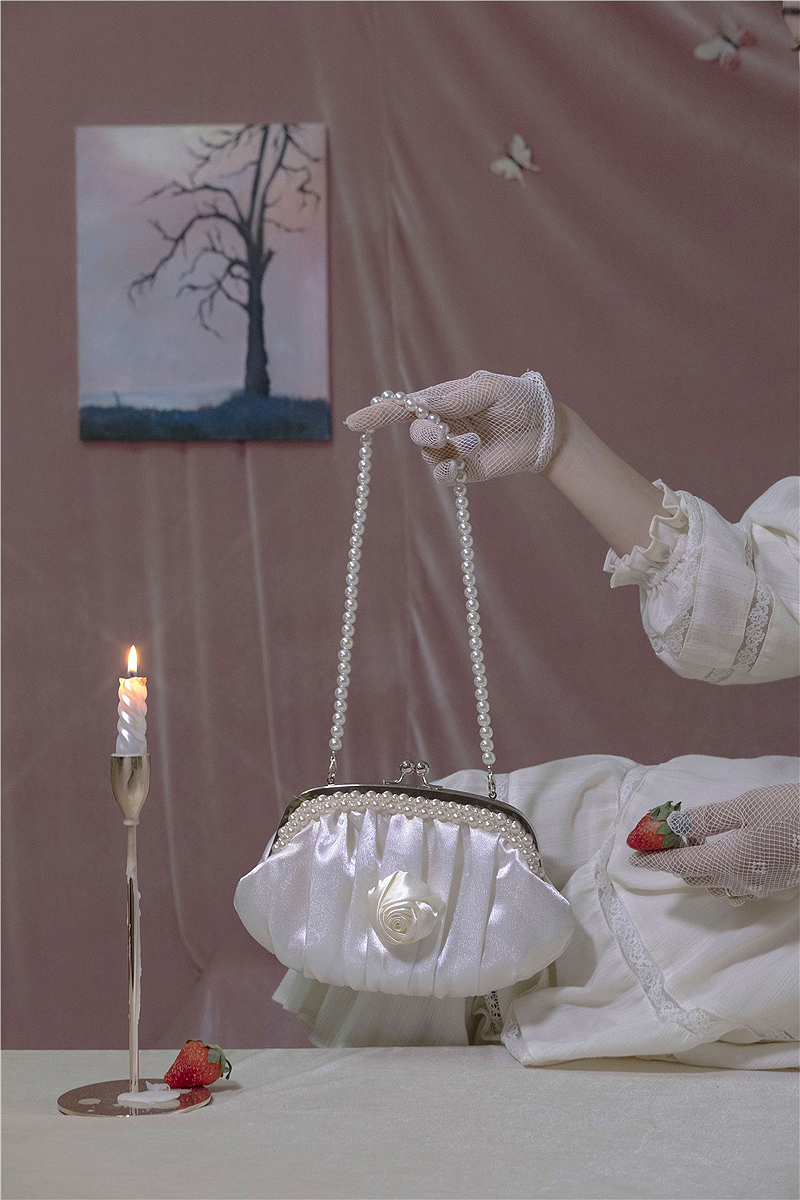 Túi xách nữ đính hoa ngọc trai dáng chữ nhật