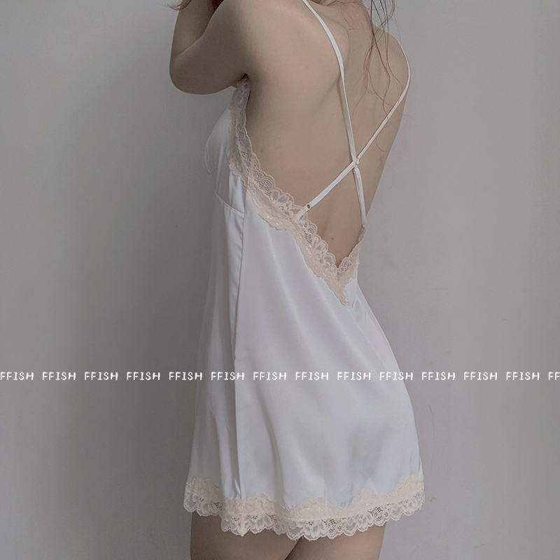 Váy ngủ lụa xẻ cao một bên Quảng Châu cao cấp