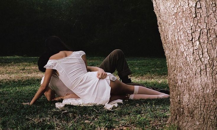 Public Sex Là Gì? Vì Sao Nhiều Người Lại “Nghiện” Hình Thức Quan Hệ Này?