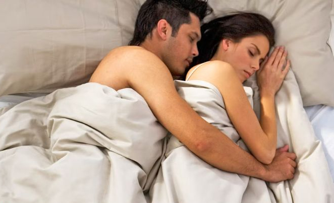Quan Hệ Khi Có Thai 3 Tháng Đầu Có An Toàn Không? Có Nên Không?