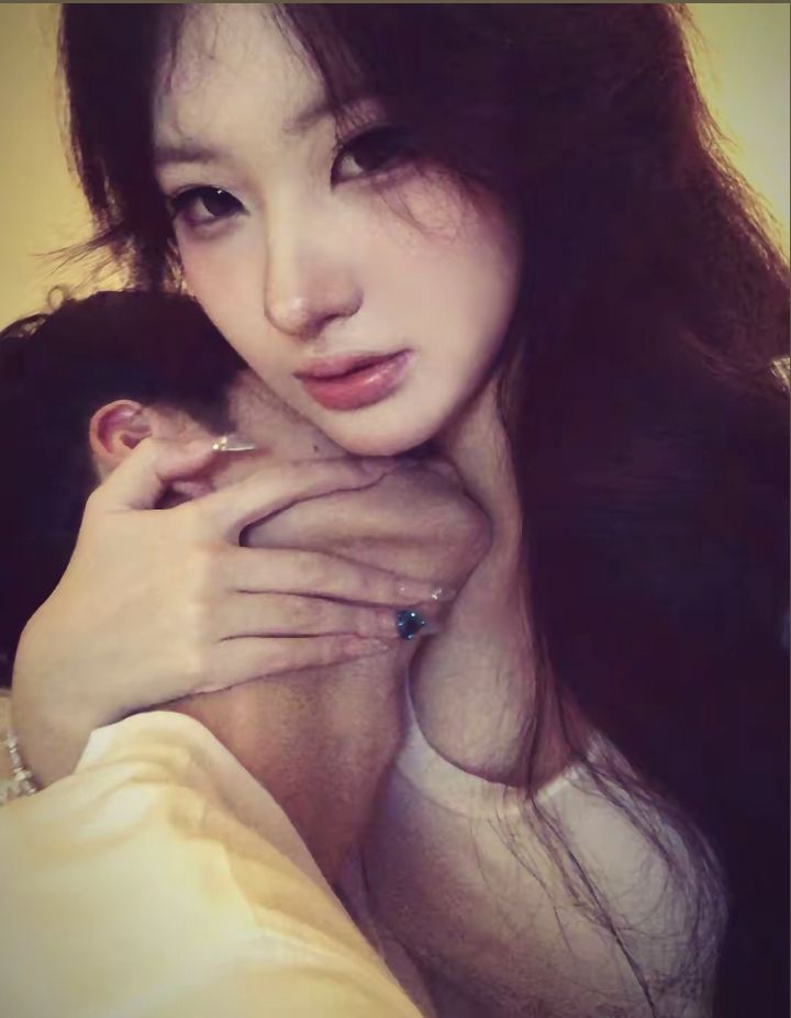 Skinship – Đụng nhẹ thì nhớ lâu, đụng sâu thì khó thoát