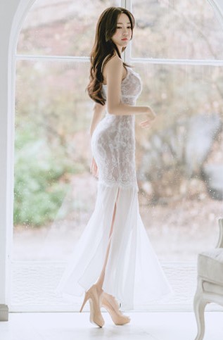 Váy 2 dây dạ hội Hàn Quốc