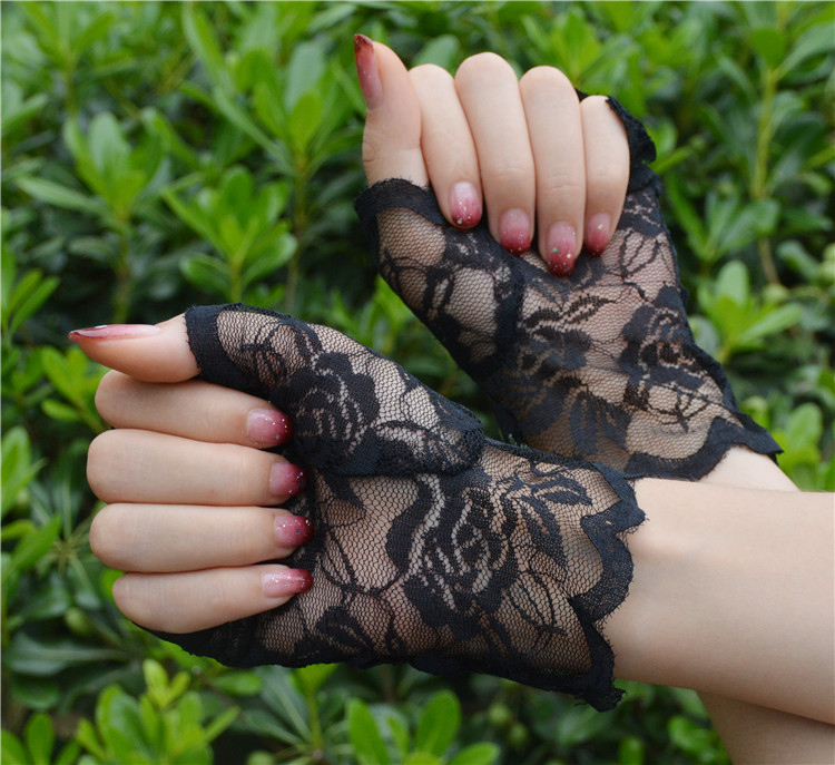 Găng tay ren hở ngón