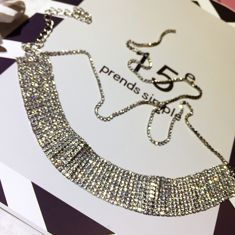 Dây chuyền kim cương kèm vòng cổ