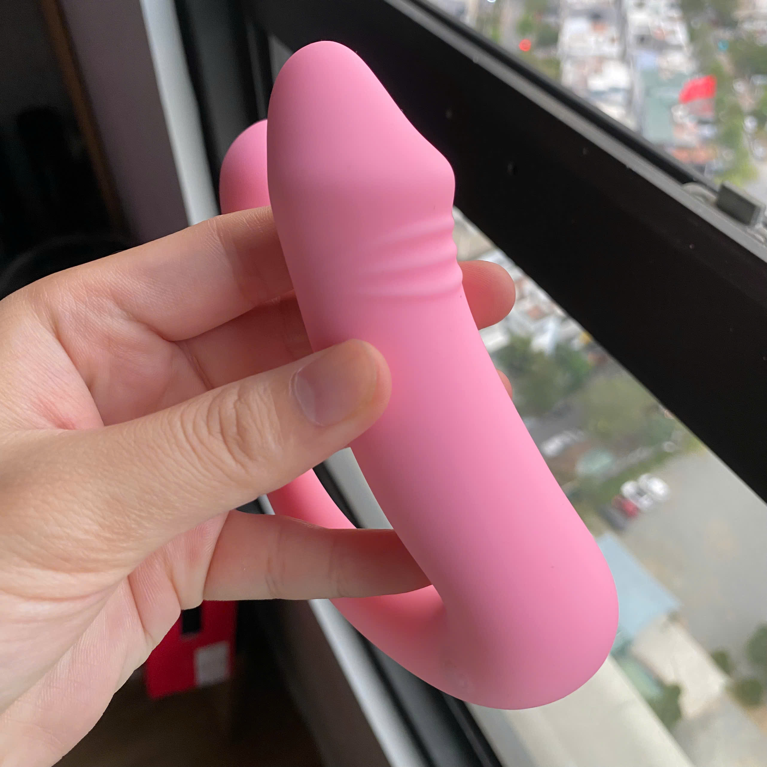 Thiết bị thủ dâm nữ 2 động cơ rung điều khiển từ xa hình dương vật