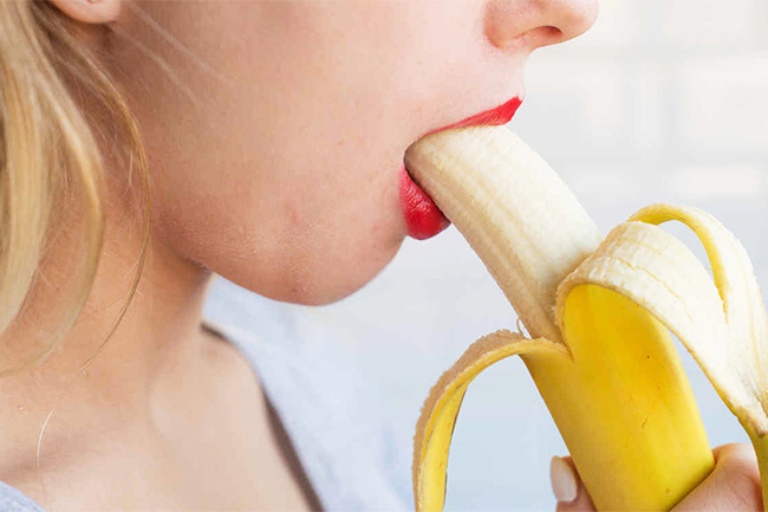 Quan hệ bằng miệng có bị nhiễm HIV không? Rủi ro thực tế & cách phòng tránh