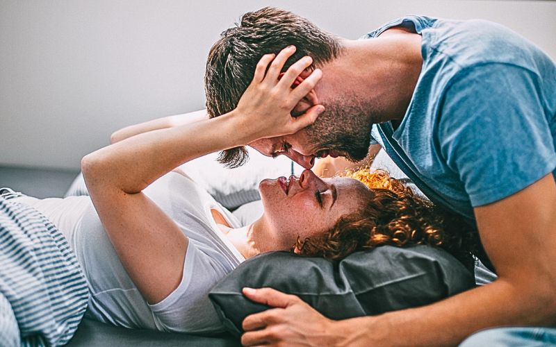 Bao nhiêu tuổi quan hệ tình dục là hợp pháp ở Việt Nam? Quan hệ sớm có sao không? (Cập nhật 2026)