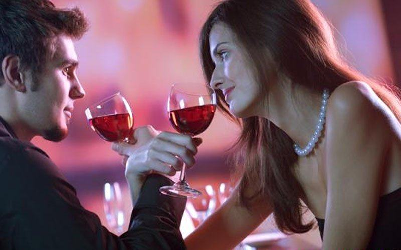 Có Nên Quan Hệ Khi Say Không? Chuyên Gia Giải Đáp Thẳng Thắn
