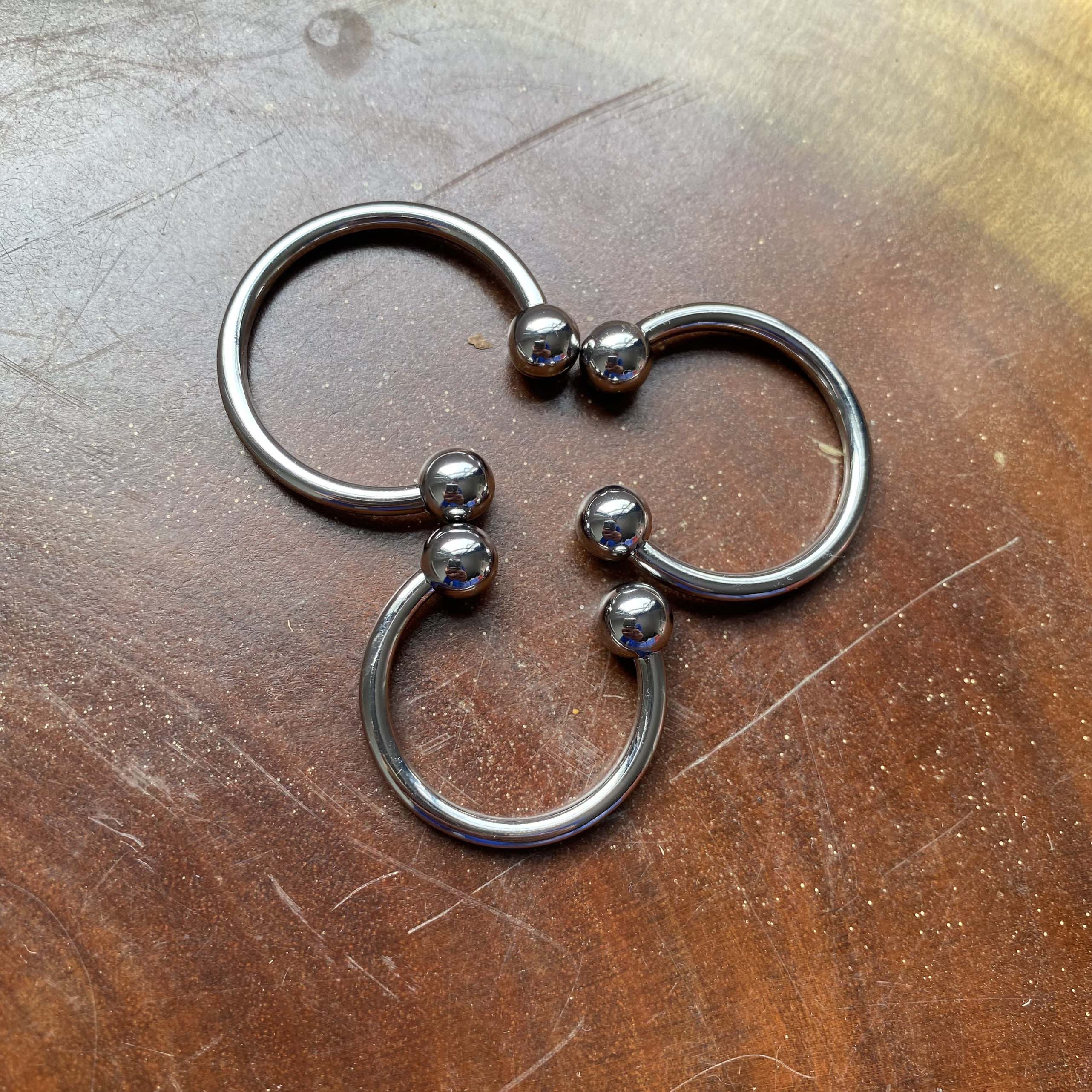 Vòng đeo dương vật Inox 2 bi