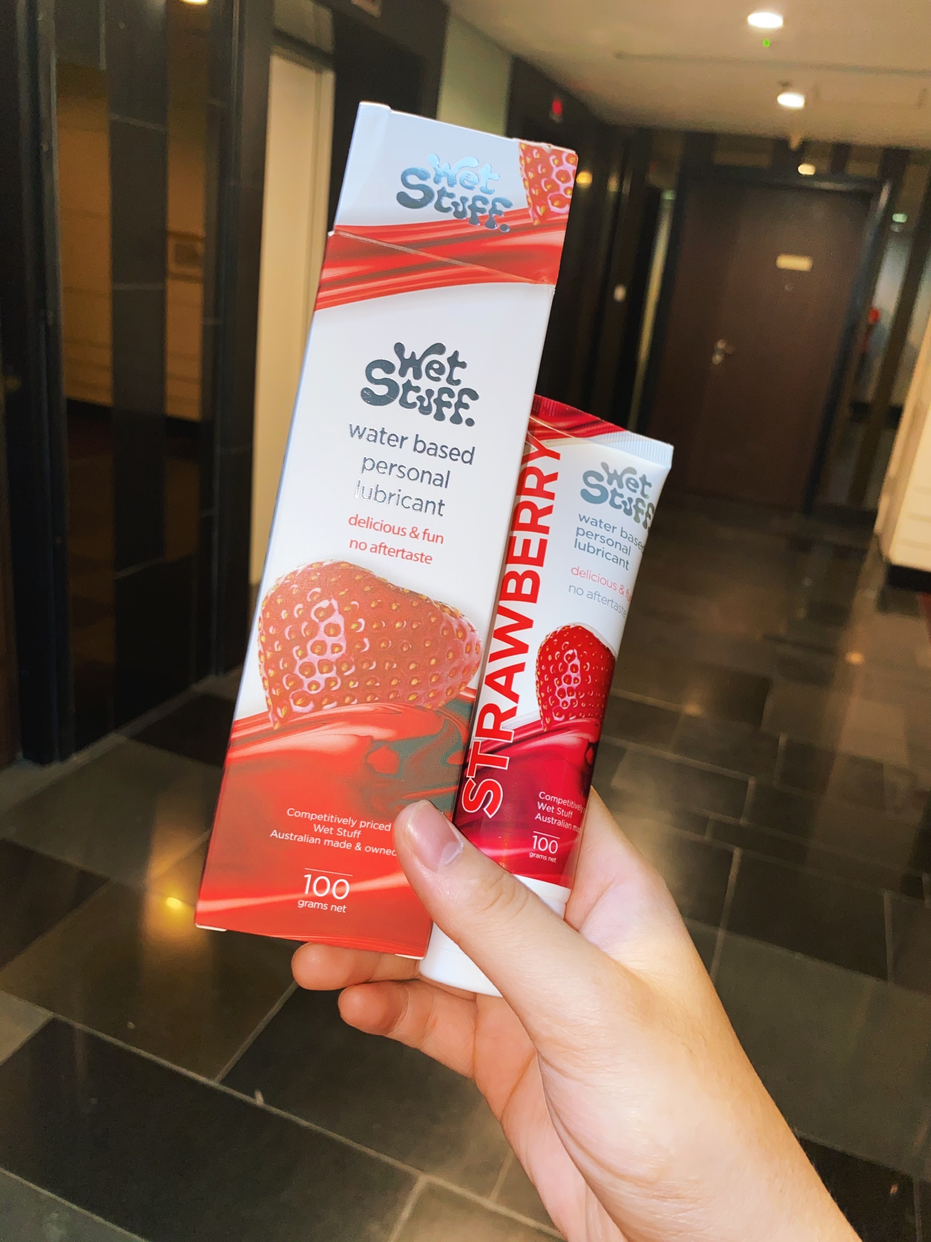 Gel bôi trơn Caramel Dâu Bạc Hà Wet Stuff tăng khoái cảm của Úc