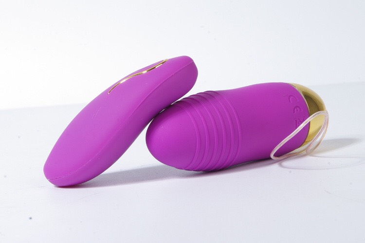 Khai Phá Năm Mới 2026 Với Khoái Cảm "Pháo Hoa" Đỉnh Cao Tại Nữ Hoàng Khoái Cam!