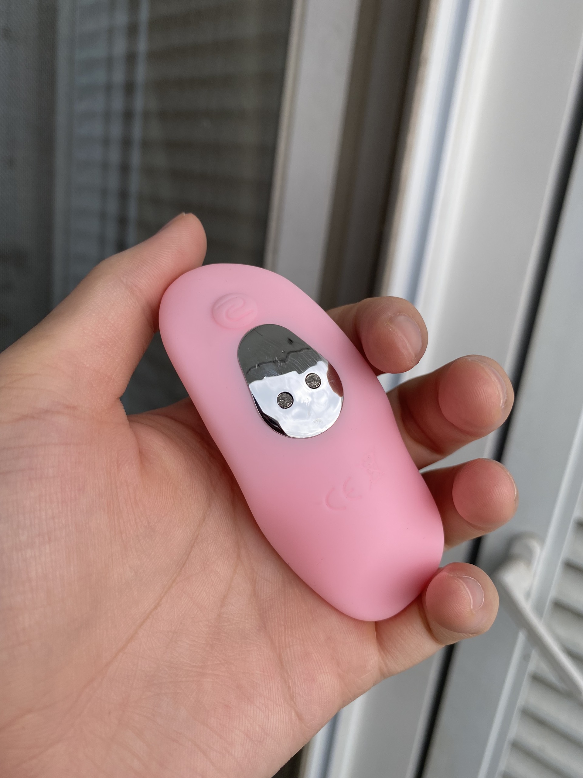 Máy rung âm đạo gắn quần lót điều khiển từ xa