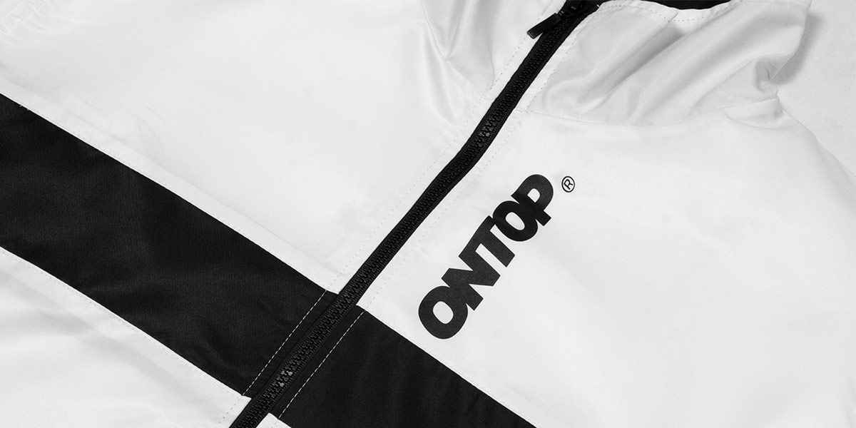 Áo khoác dù local brand ONTOP màu trắng