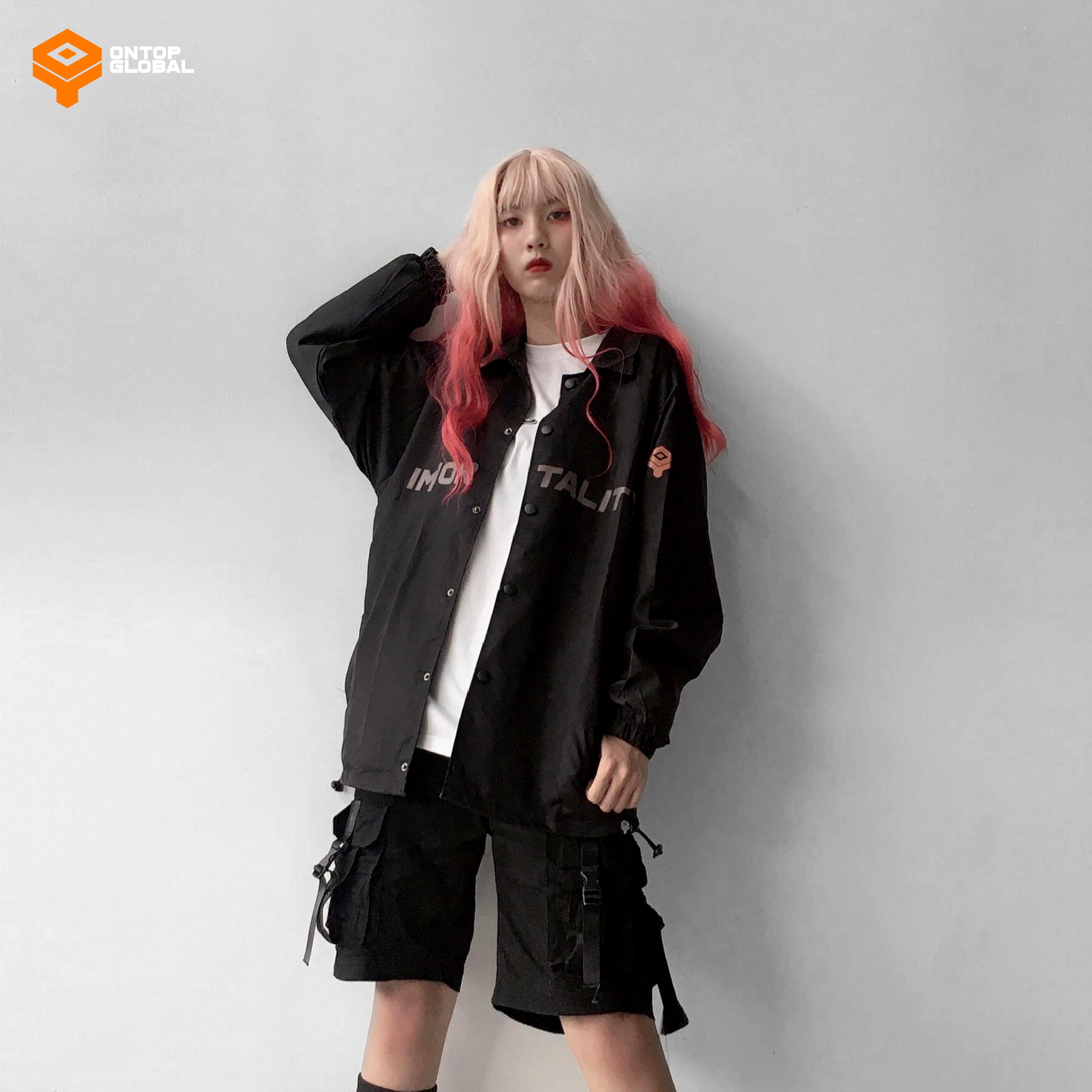 Áo khoác streetwear của local brand ONTOP