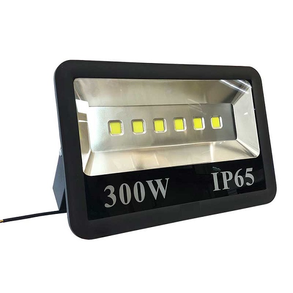 Danh sách 5 mẫu đèn pha LED siêu sáng, cực bền